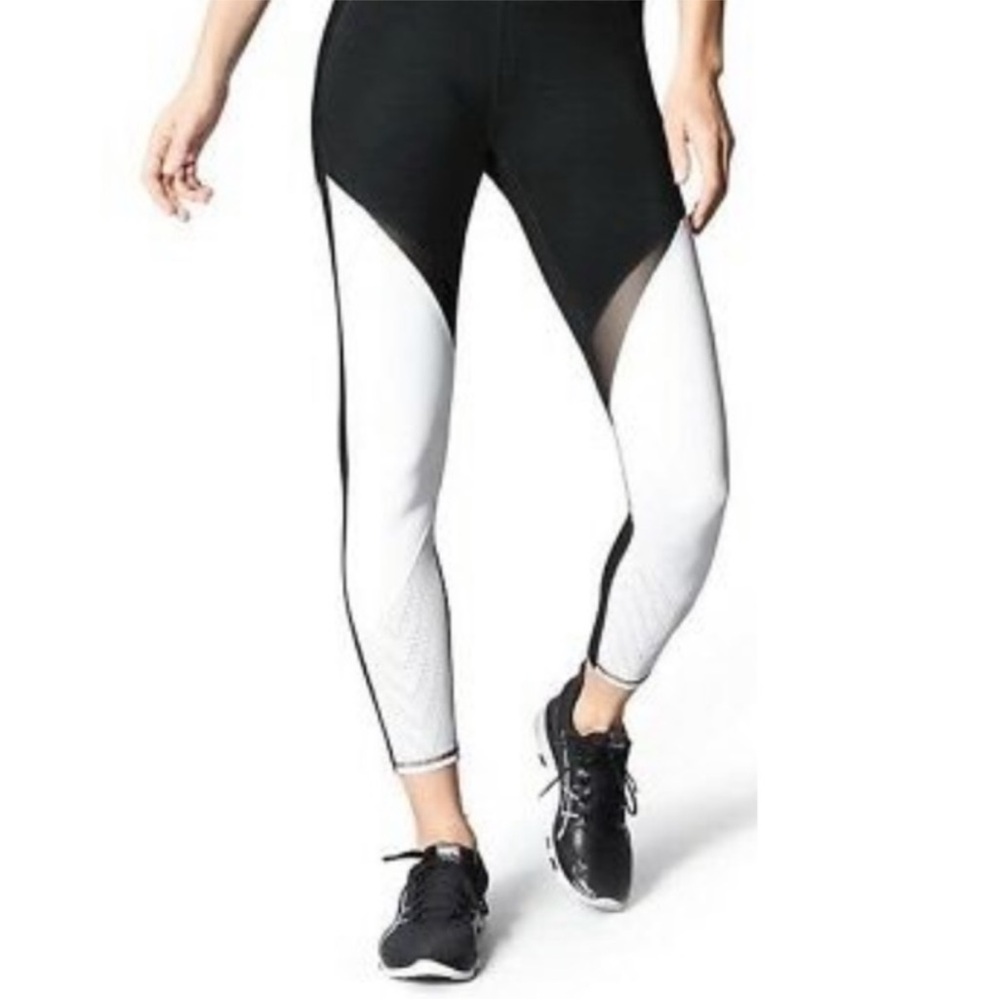 Athleta High Rise Precision 7/8 Tight,Black/White SIZE  Medium NWT  #653888